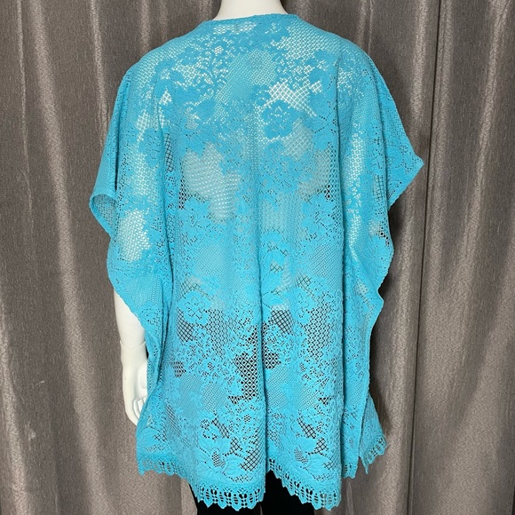 Chico’s Women’s Lightweight Light Blue Lace Poncho - Picture 5 of 12